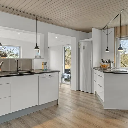 Ulrich - 500m From The Sea By Interhome Feriehus Lakolk