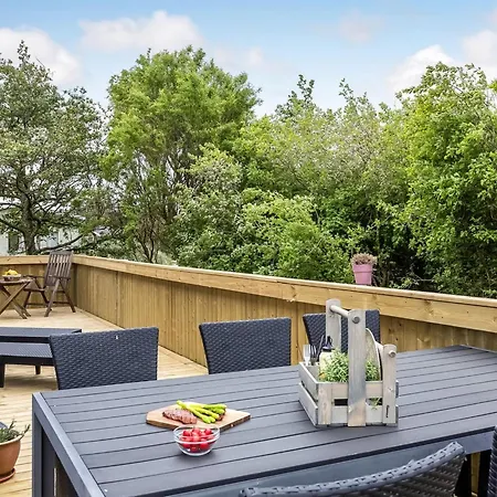 Ulrich - 500m From The Sea By Interhome